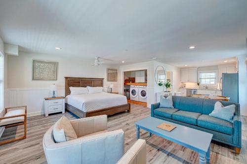 1001 King ADA Suite 1st Floor Serenity — 4-Star Luxury Hotel in Santa Cruz, United States