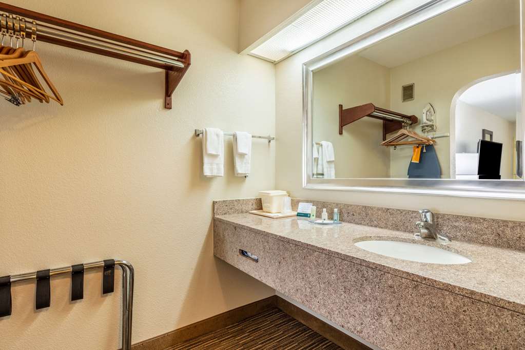 Quality Inn Southaven Memphis South - photo 12
