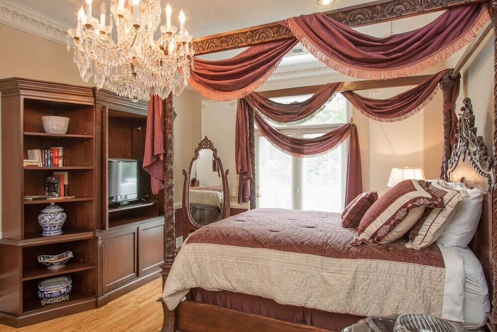 Rosewood Manor - photo 13