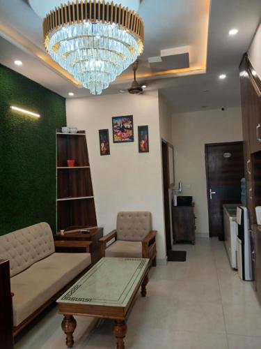 Hotel Golden Roof — Chandigarh