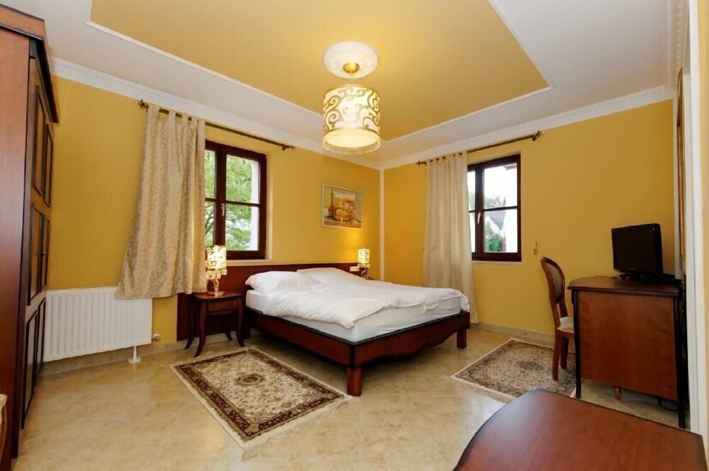 Hotel Villa Toscana — Gersthofen — photo 2