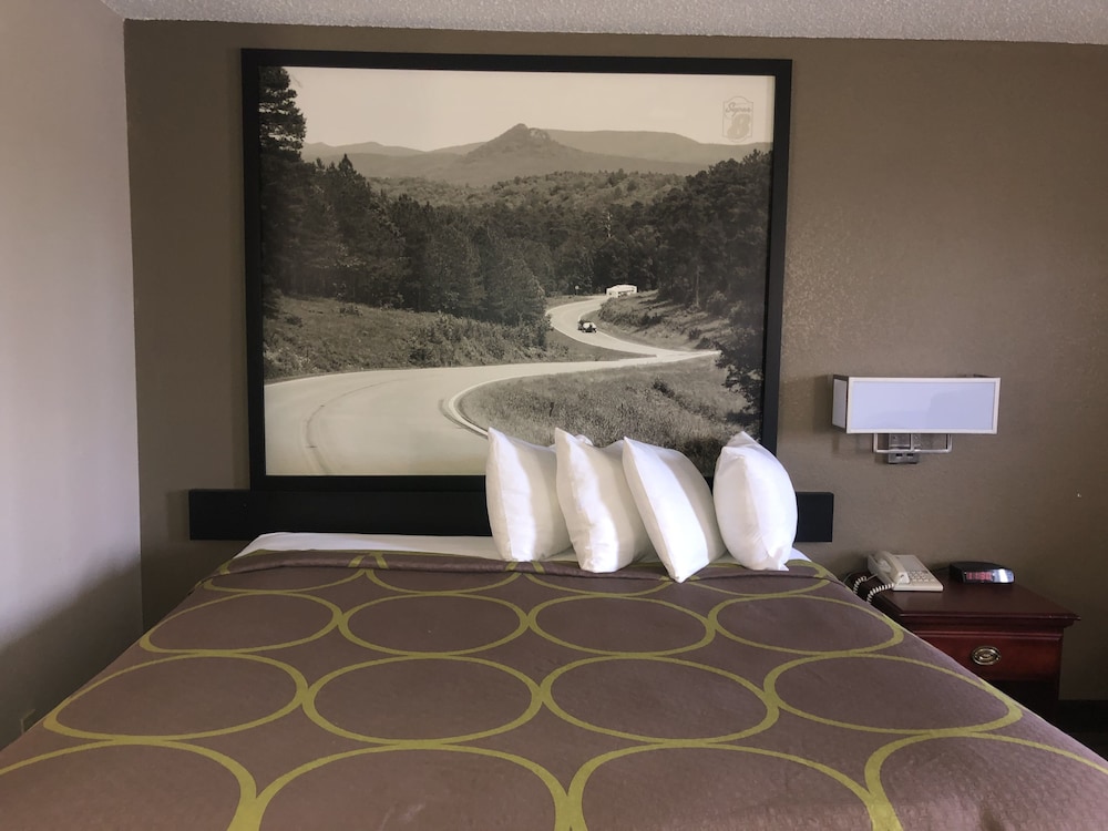 Super 8 by Wyndham Neosho - photo 16