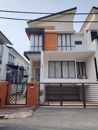 Botani Nadya 5B4B by verve 19 pax — 4-Star Luxury Hotel in Ipoh, Malaysia