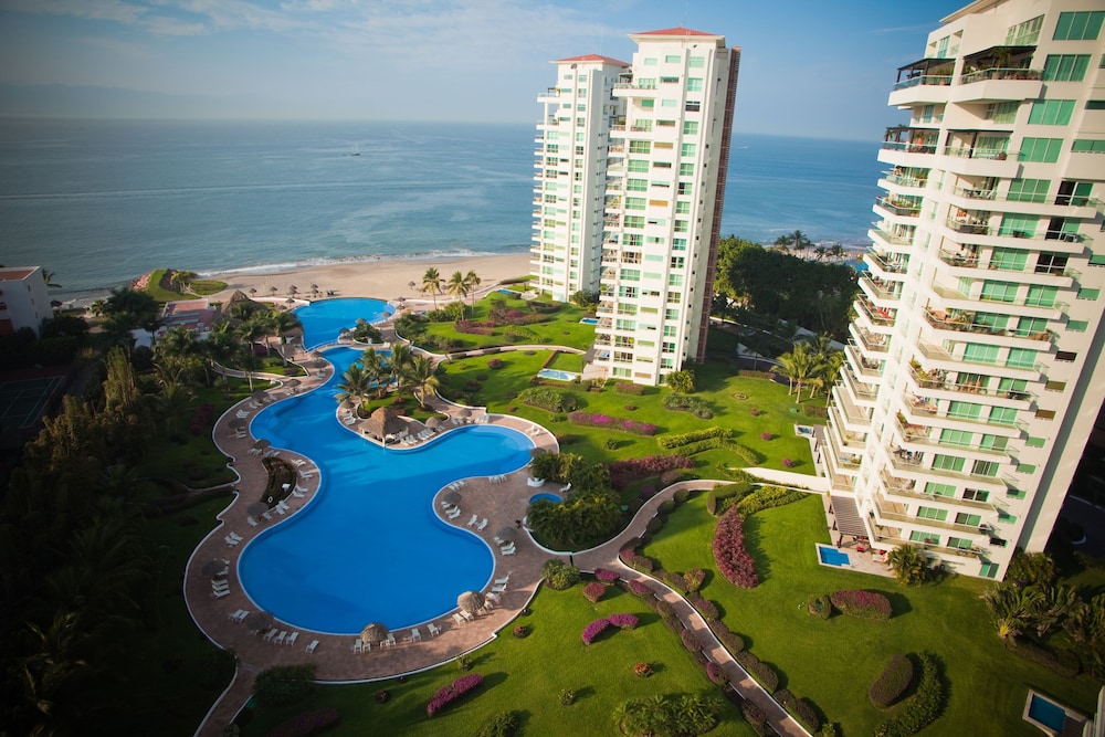 Shangri La Penthouses by Cheap Getaway — hotel in Puerto Vallarta
