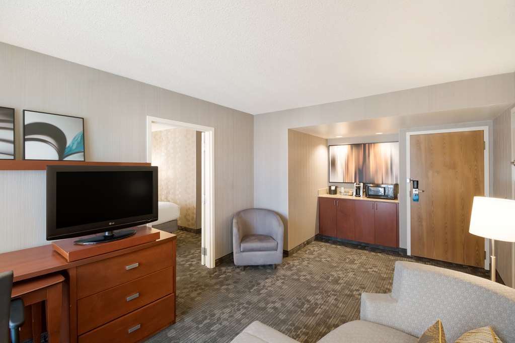 Sonesta Select Huntington Beach Fountain Valley - photo 23