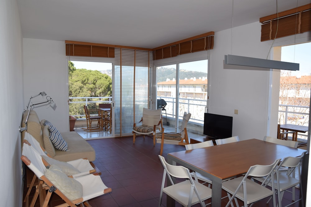 Mar I Llum — 4-Star Luxury Hotel in Castell-Platja D'aro, Spain