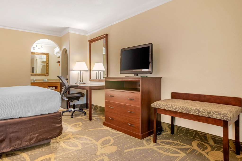 Clarion Inn and Conference Center - photo 19