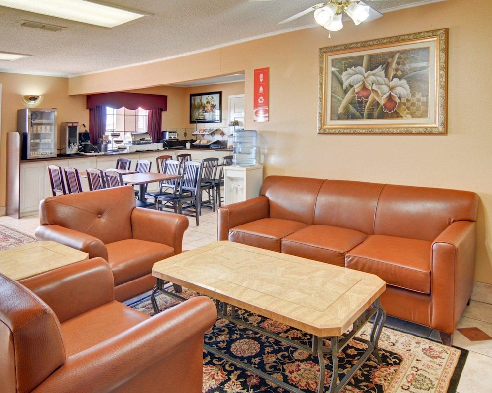 Super 8 by Wyndham Decatur Texas - photo 24