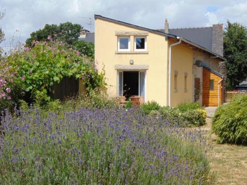 La Ville Hello A Spacious House Sleeps 9 In Rur — 4-Star Luxury Hotel in Guillac, France