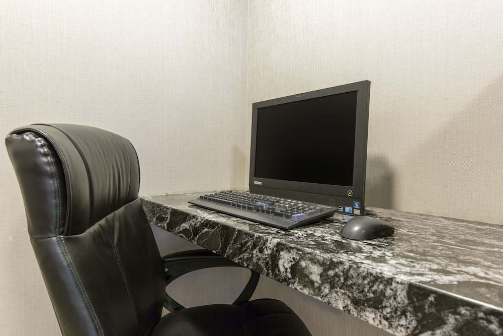 Greenstay Hotel & Suites - photo 52