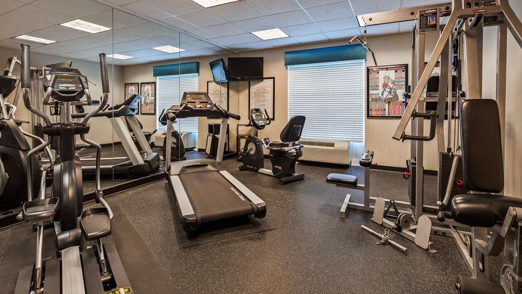 Best Western Plus Chain of Lakes Inn & Suites - photo 9