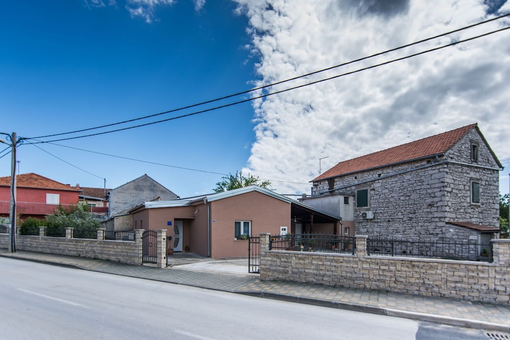 House Turquoise — 5-Star Luxury Hotel in Biograd Na Moru, Croatia