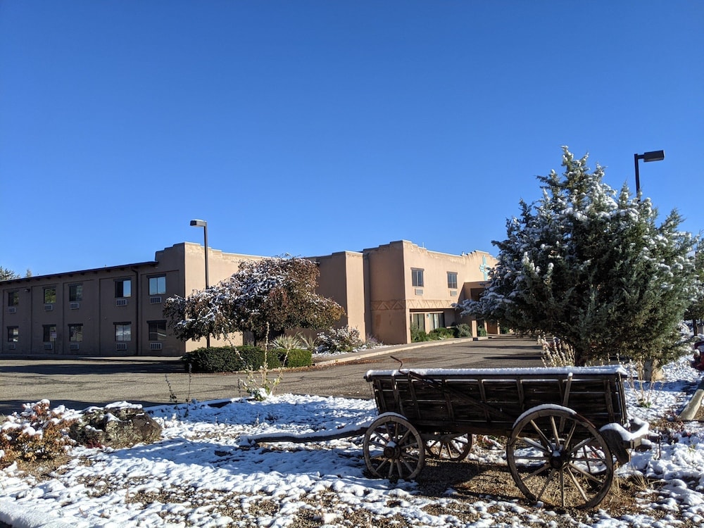 Sagebrush Inn & Suites - photo 147