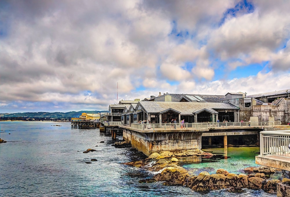 Holiday Inn Express at Monterey Bay by IHG - photo 35