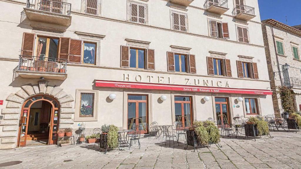 Zunica1880 — 4-Star Luxury Hotel in Civitella Del Tronto, Italy