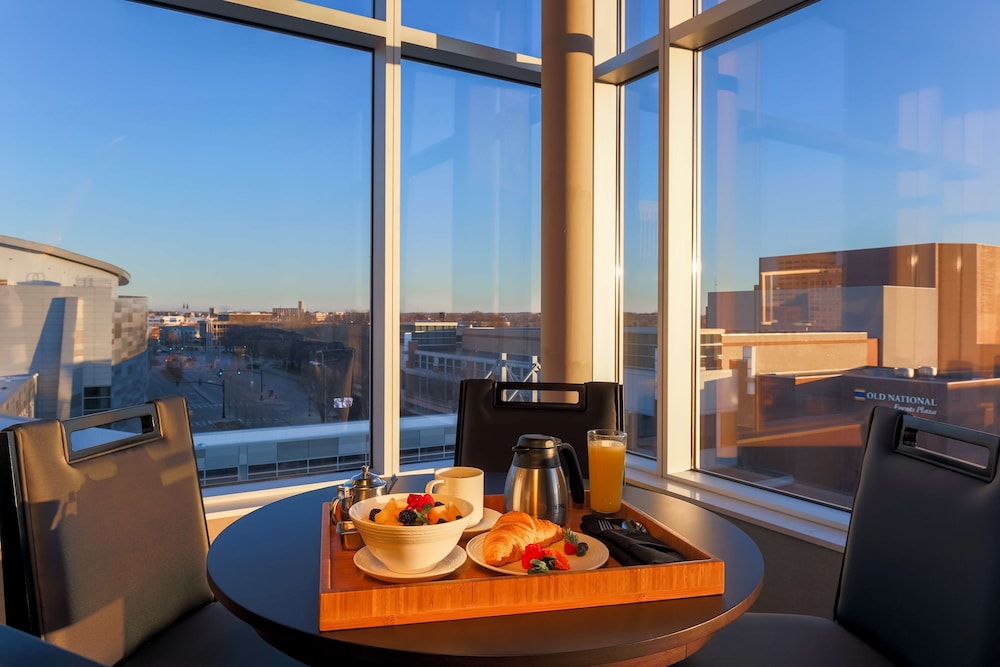DoubleTree by Hilton Evansville - photo 38