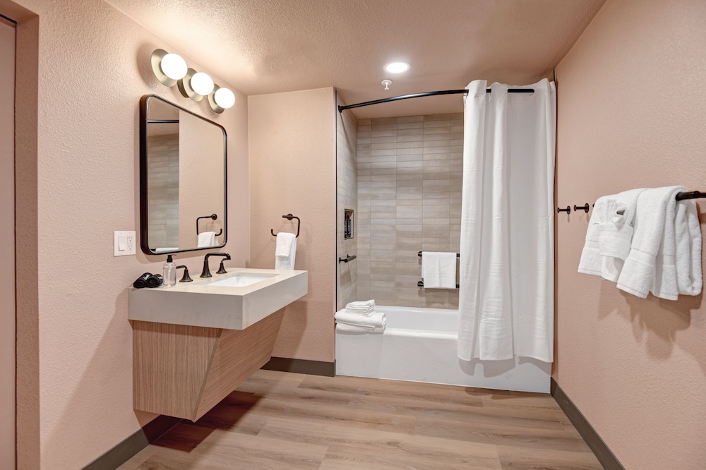 The Dunes Hotel - photo 32