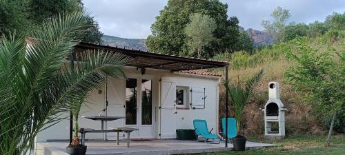 Charmante Maisonnette Situe Au Calme Proche D Ajaccio — Afa