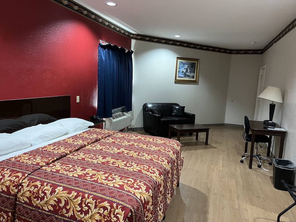 Scott Inn and Suites Houston - photo 13