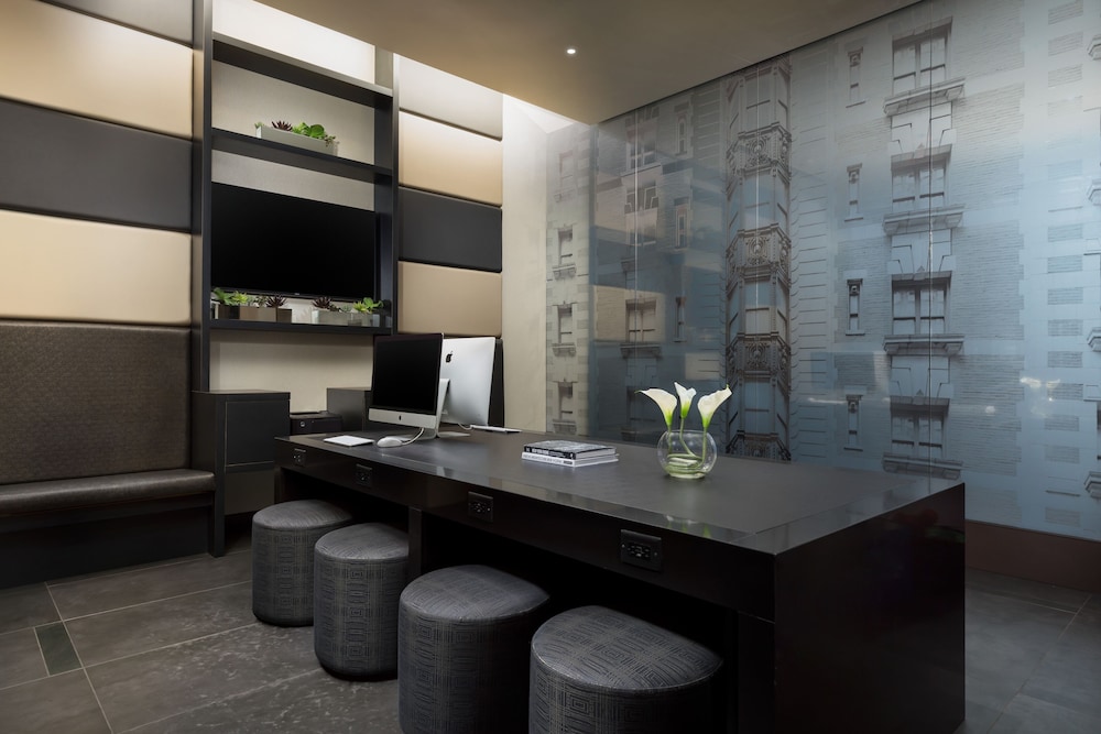 The Hotel @ Fifth Avenue - photo 41