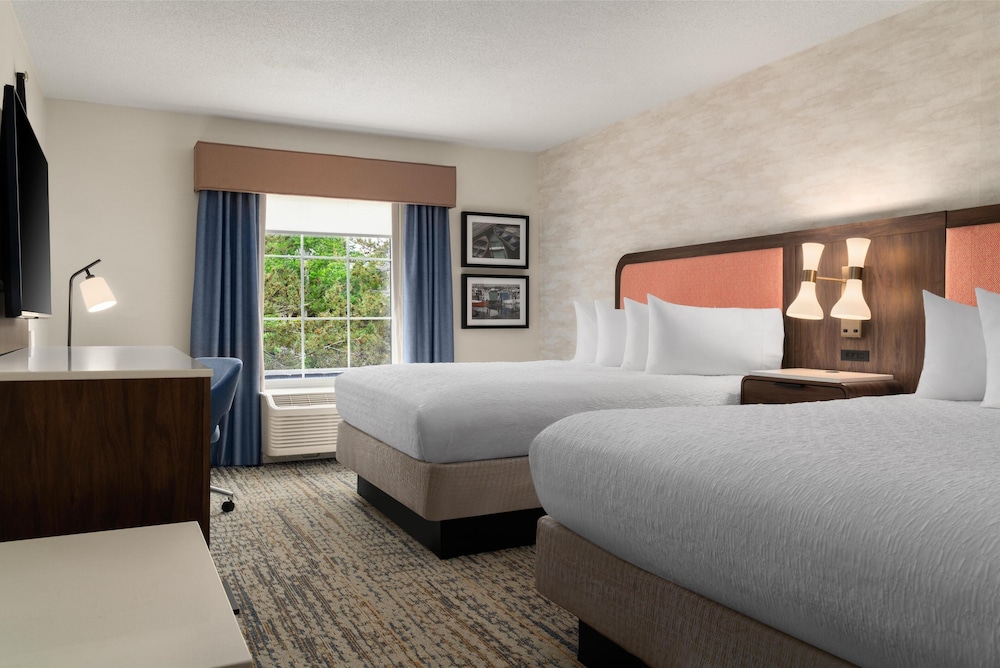 Hampton Inn & Suites Newport Middletown - photo 29