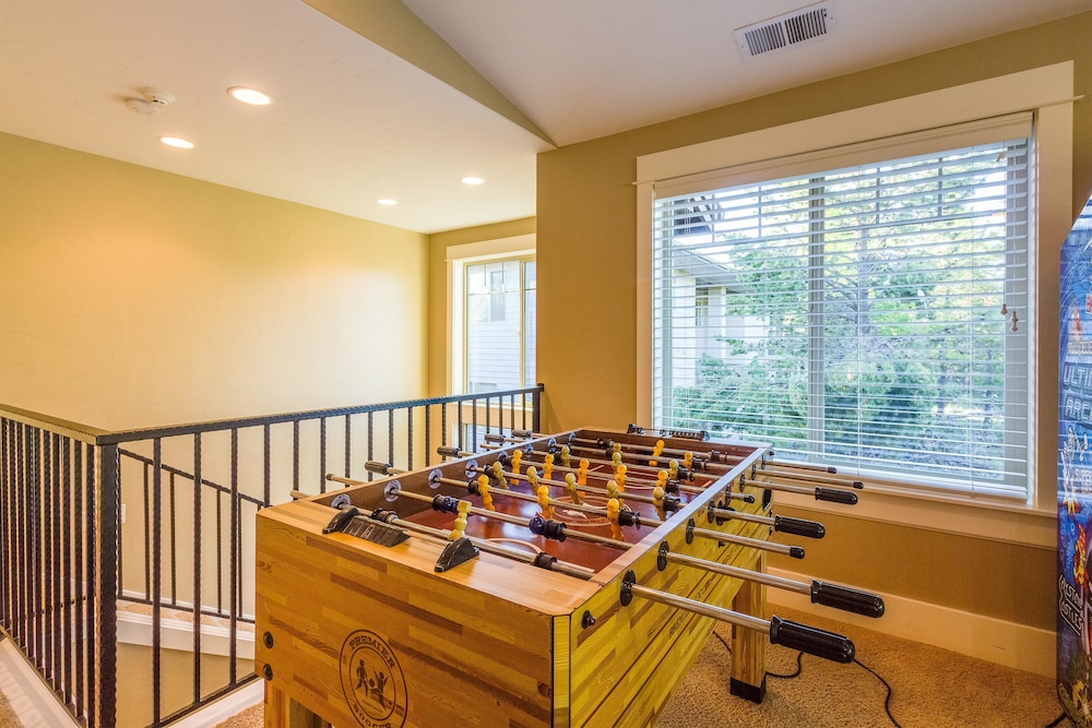 Mulligan 5 — 4-Star Luxury Hotel in Bend, United States