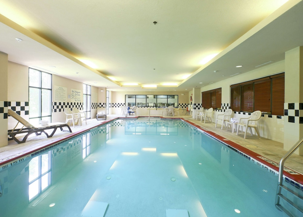 Hampton Inn North Brunswick New Brunswick - photo 23