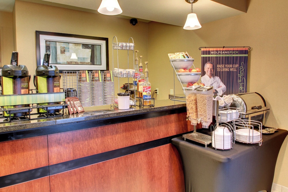 Cobblestone Hotel & Suites Broken Bow - photo 51