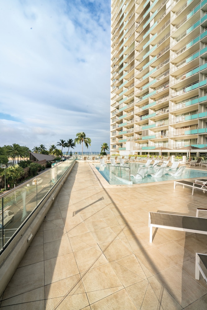 Waikiki Marina Resort at the Ilikai - photo 15