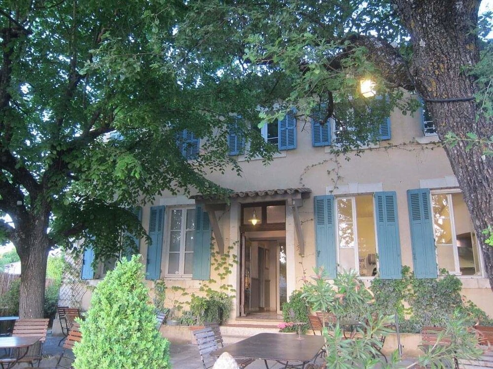 L Auberge Des Tilleuls — Grambois