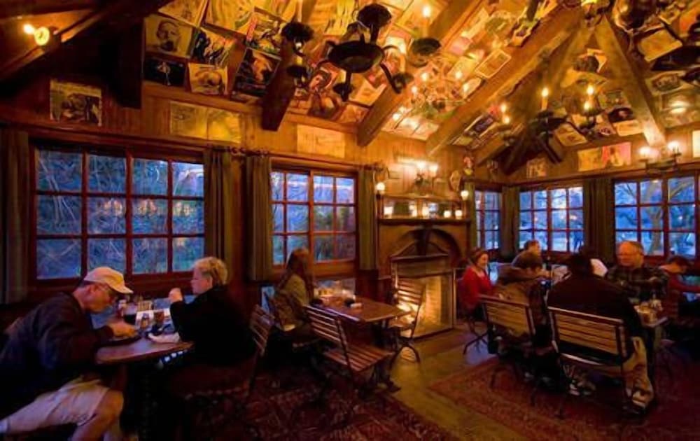 McMenamins Grand Lodge - photo 108