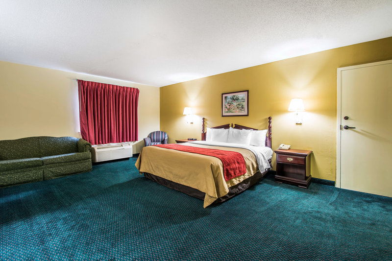 Super 8 by Wyndham Montgomery I 65 - photo 13