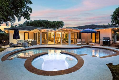 The Coastal Duo Escape — West Palm Beach