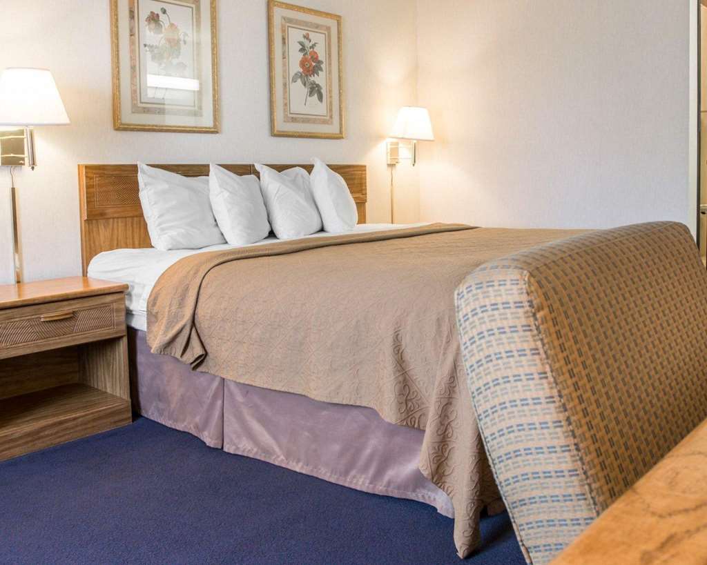 Quality Inn Hudsonville South - photo 15