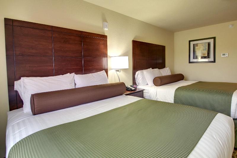 Cobblestone Inn & Suites Eaton - photo 31