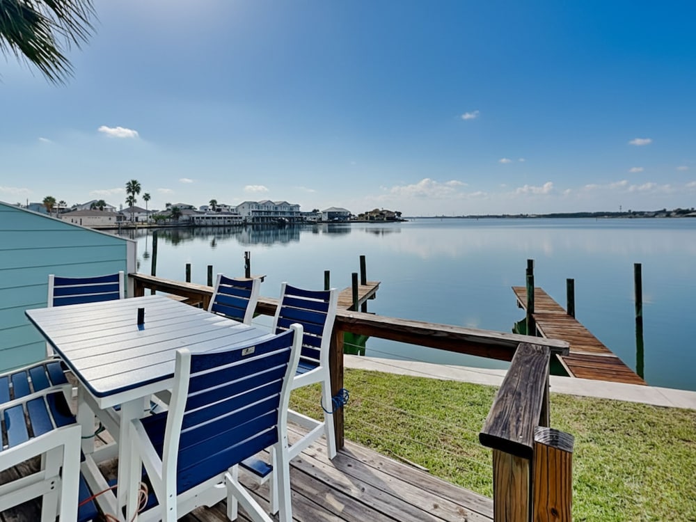 Turtle Baycation in Rockport, United States