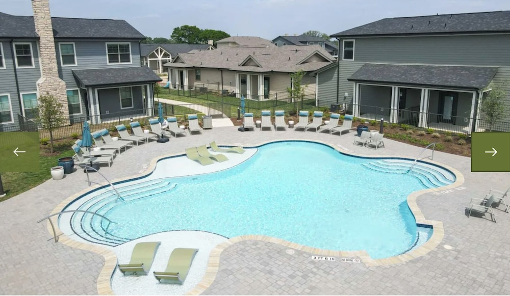 Landing Apartments Waller — 4-Star Luxury Hotel in Waller, United States