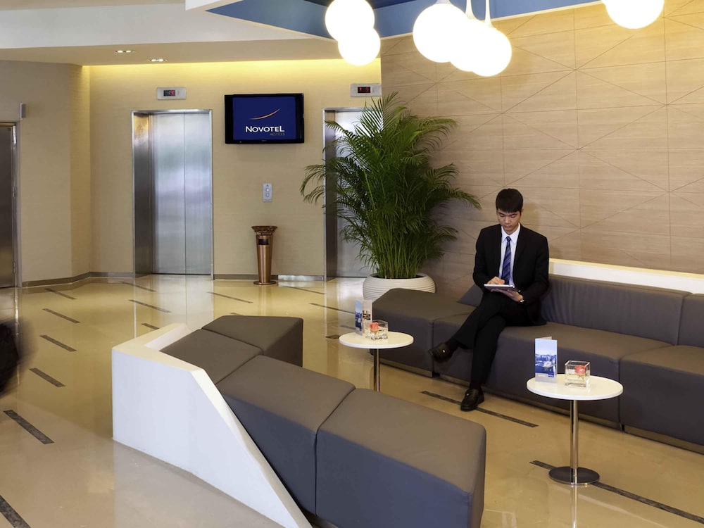 Novotel Shenzhen Watergate — 4-Star Luxury Hotel in Shenzhen, People's Republic of China
