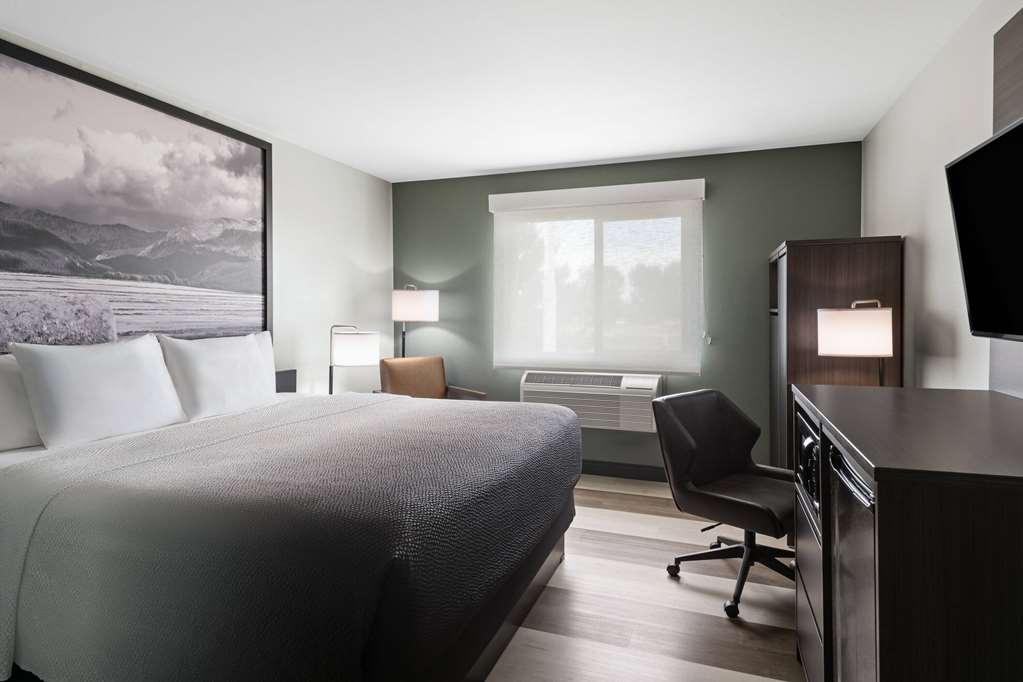 Super 8 by Wyndham Big Timber - photo 21