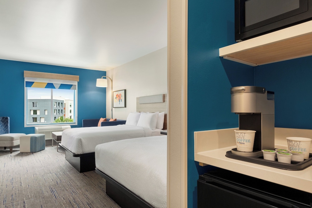 Holiday Inn Express & Suites Bessemer Birmingham SW by IHG - photo 9