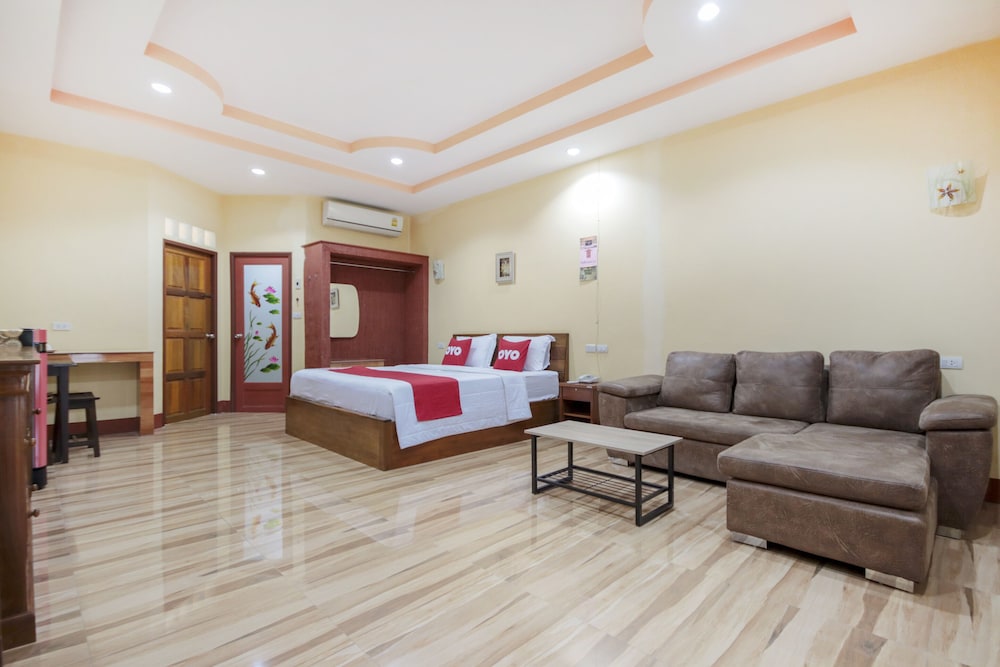 OYO 75331 Hareeya Hotel - last minute hotel in Phuket