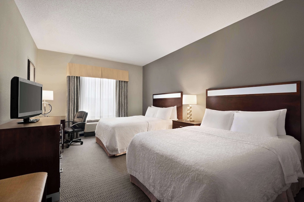 Hampton Inn & Suites Mansfield - photo 10