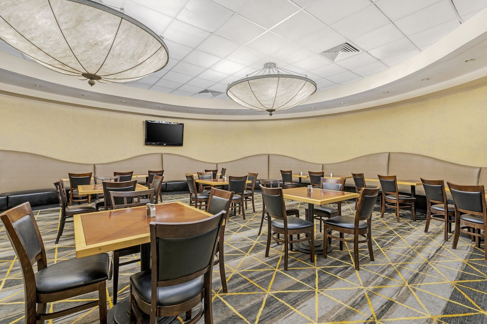 Holiday Inn Orlando International Dr ICON by IHG - photo 44