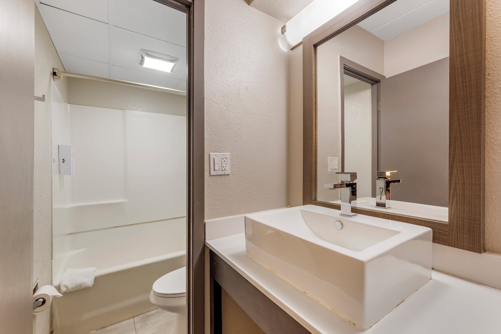 Red Roof Inn Bourbonnais - photo 18