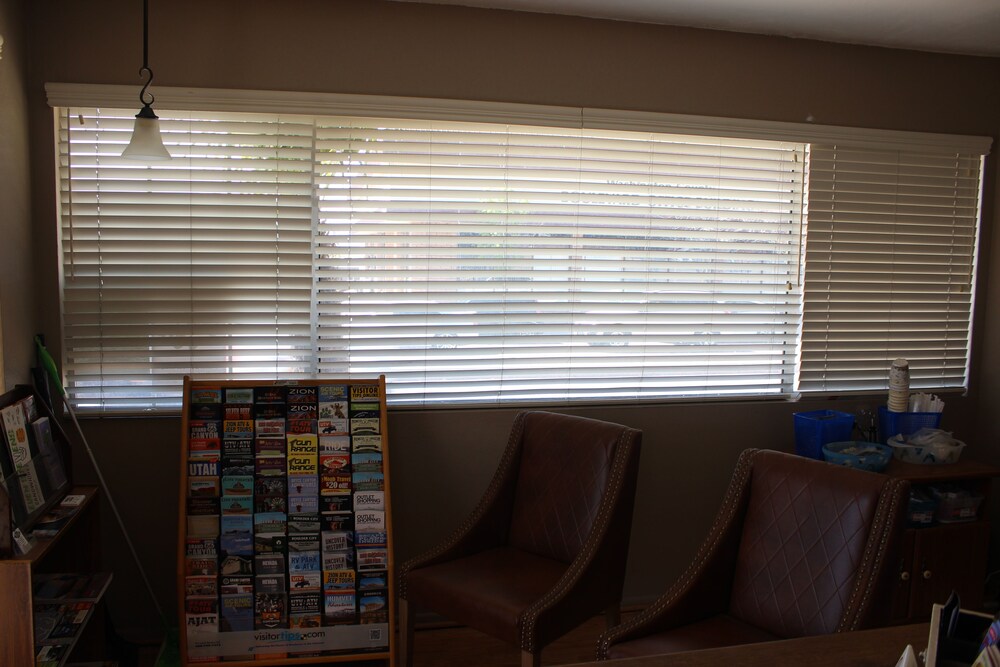 Dixie Palms Motel - photo 4