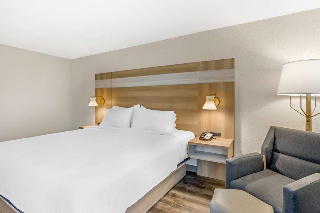 Best Western Plus Heritage Rail Inn Suites - photo 38