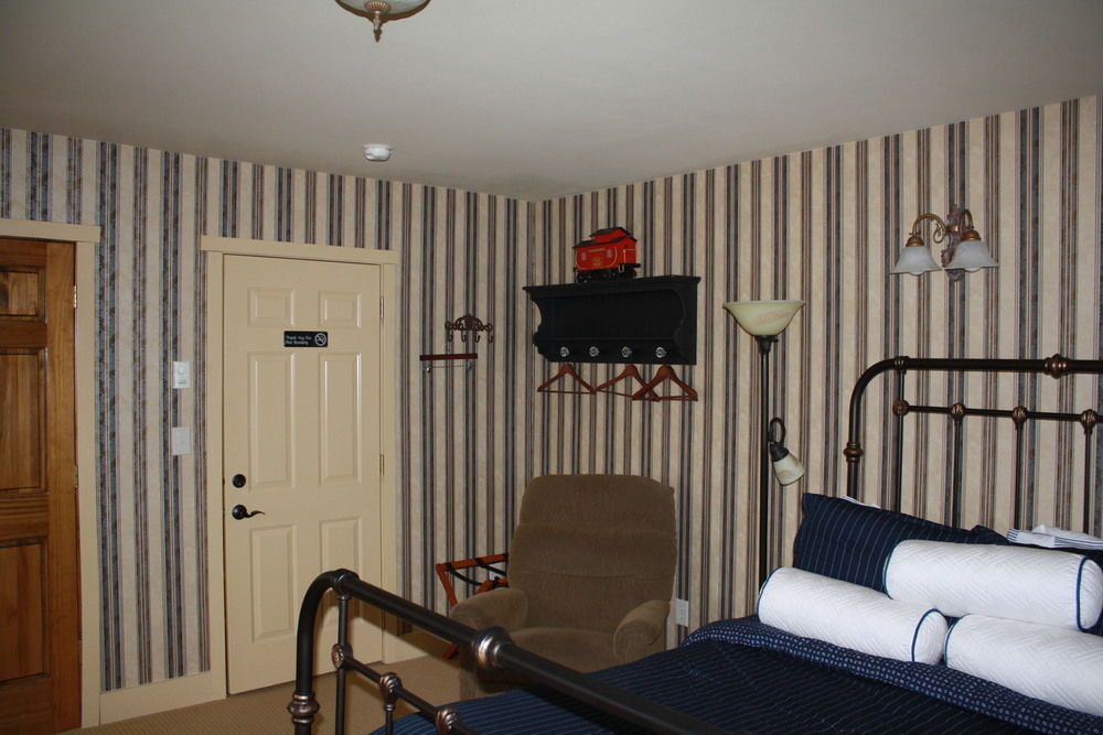Zuber's Homestead Hotel - photo 23