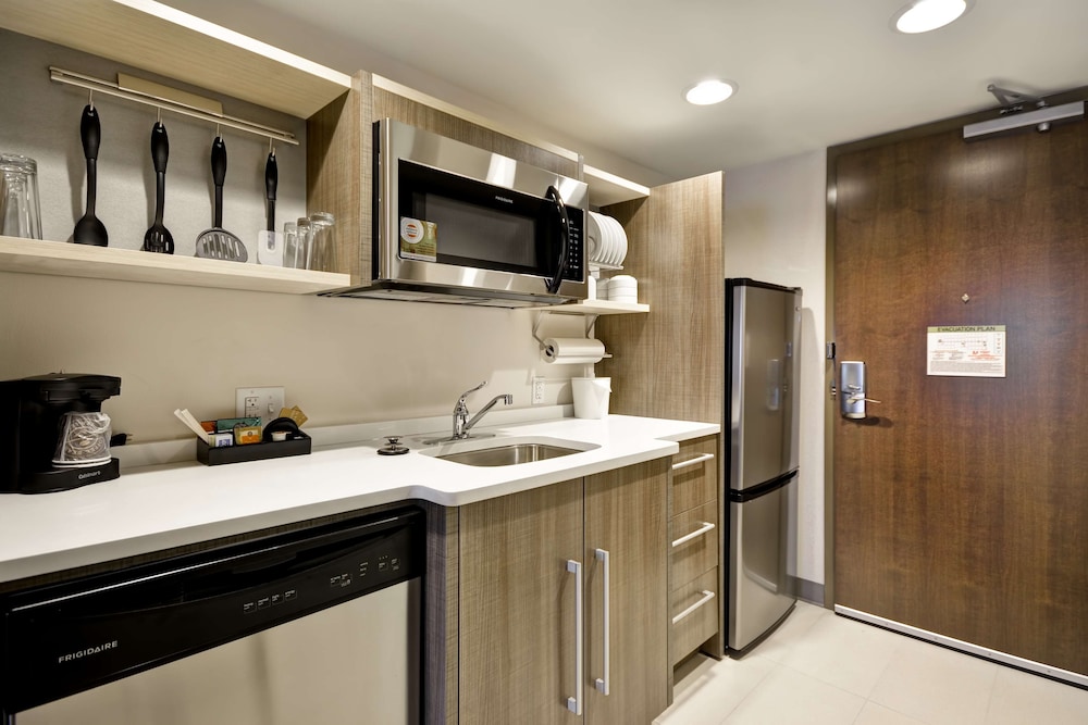 Home2 Suites by Hilton Kansas City KU Medical Center - photo 13
