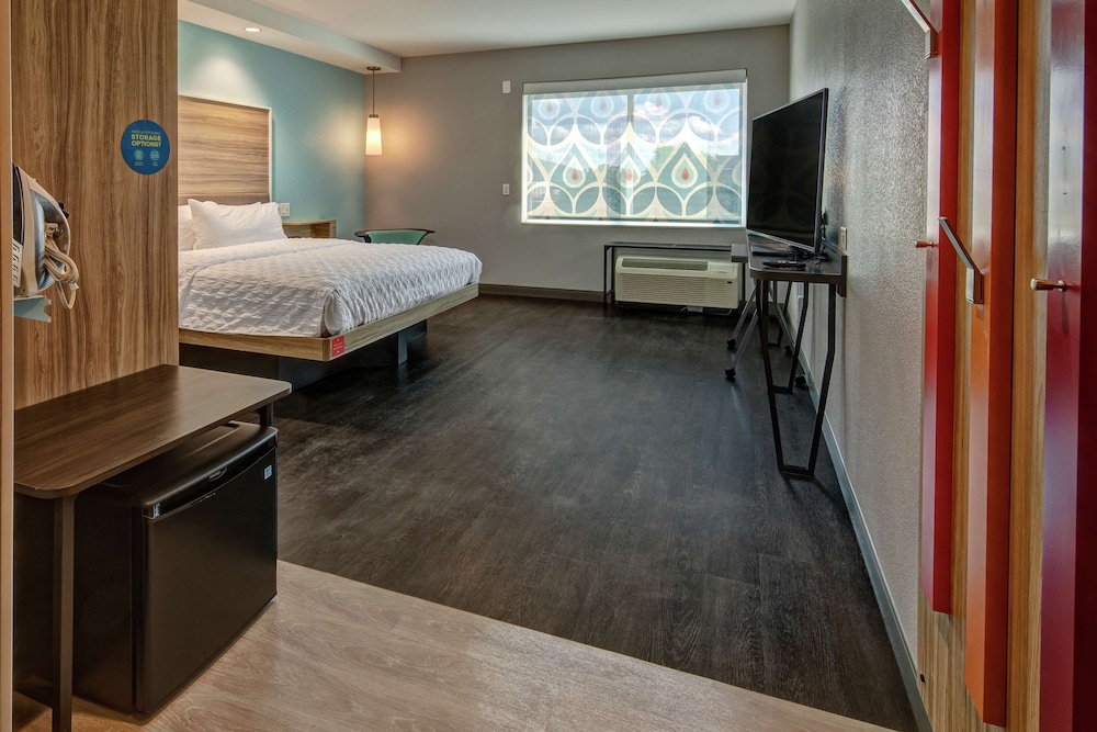 Tru By Hilton Roanoke Hollins - photo 6