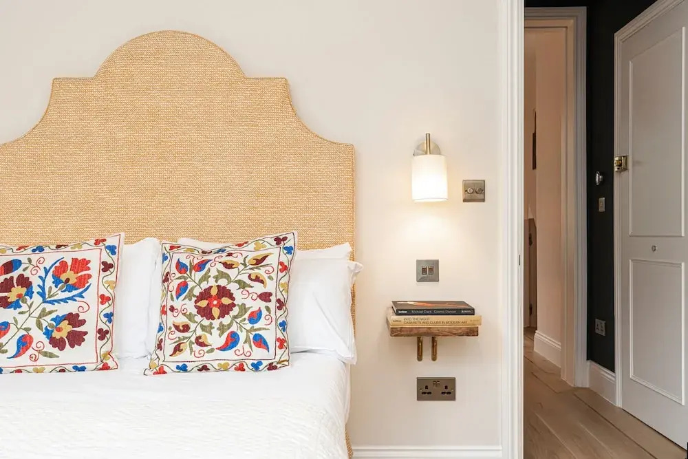 Wild Flowers by Underthedoormat — 4-Star Luxury Hotel in London, United Kingdom
